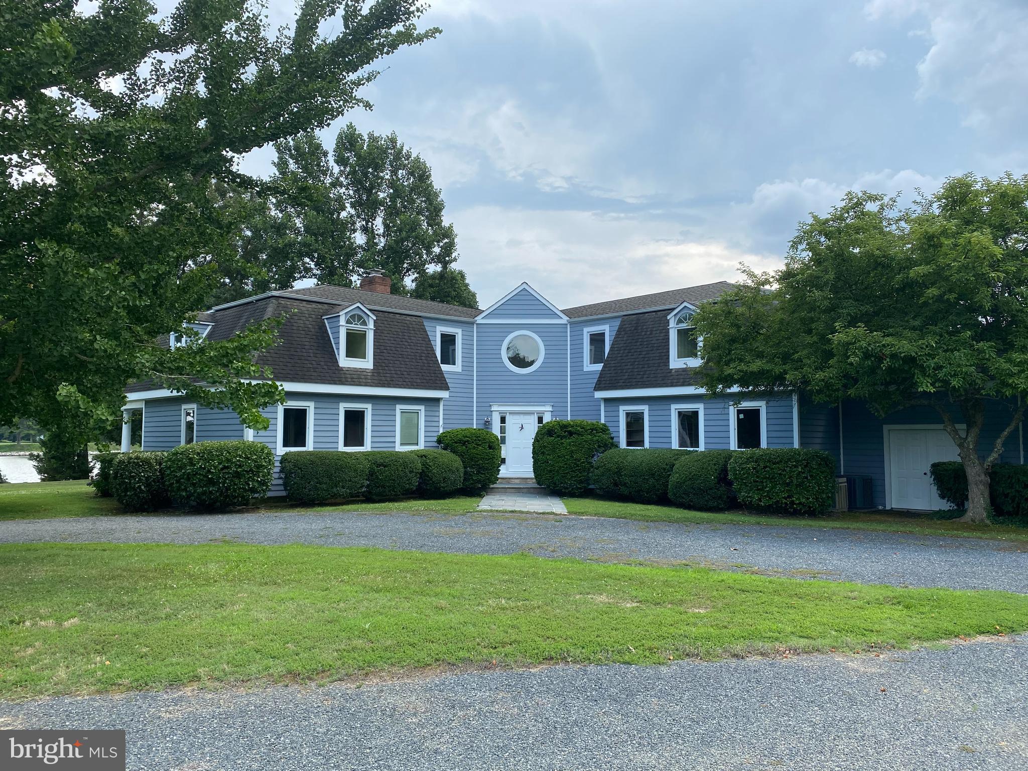 North/driveway facade