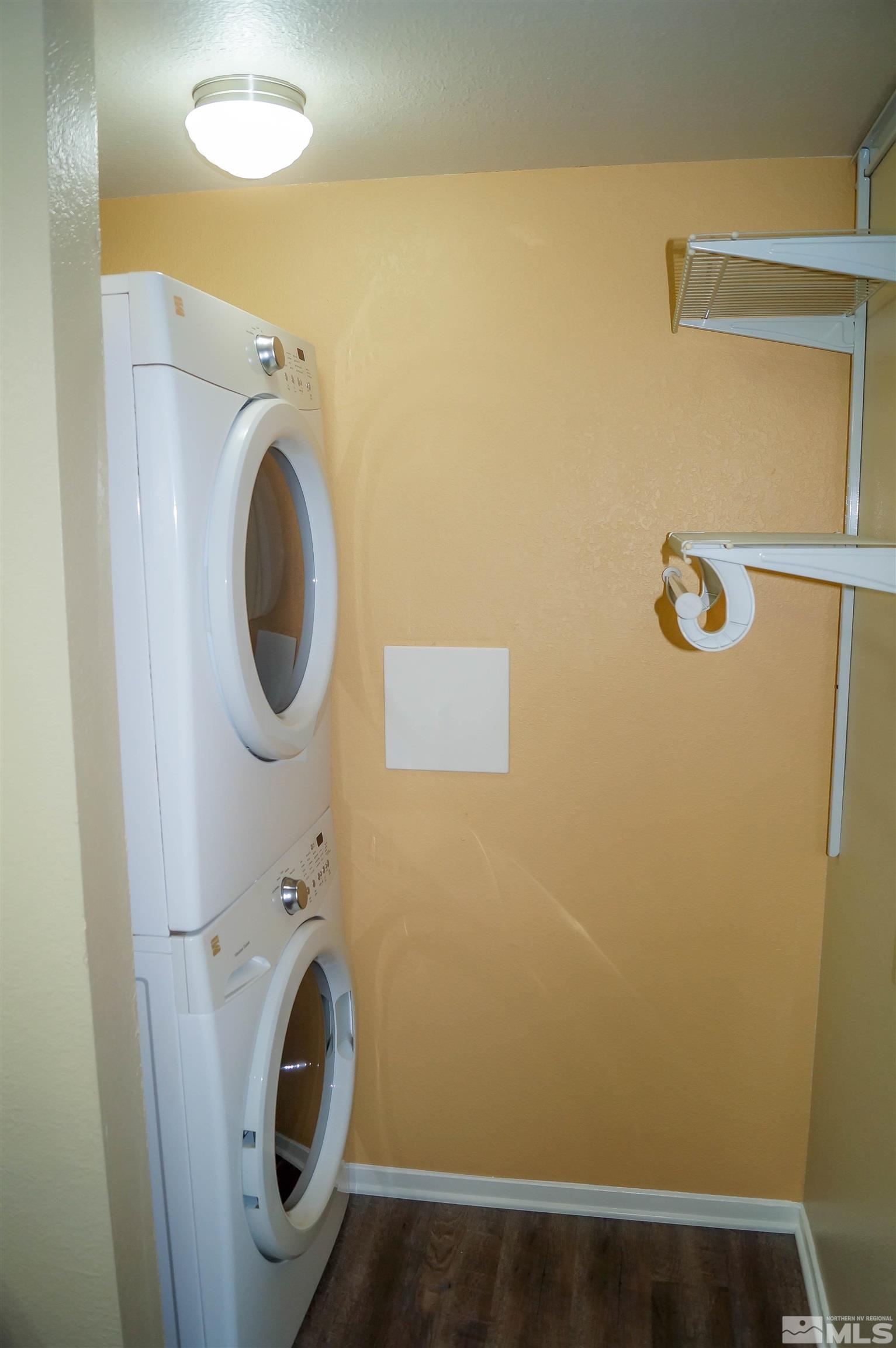 1465 East Peckham Lane, Unit 19 Reno, NV 89502 - Photo 17 of 35 Photo 17