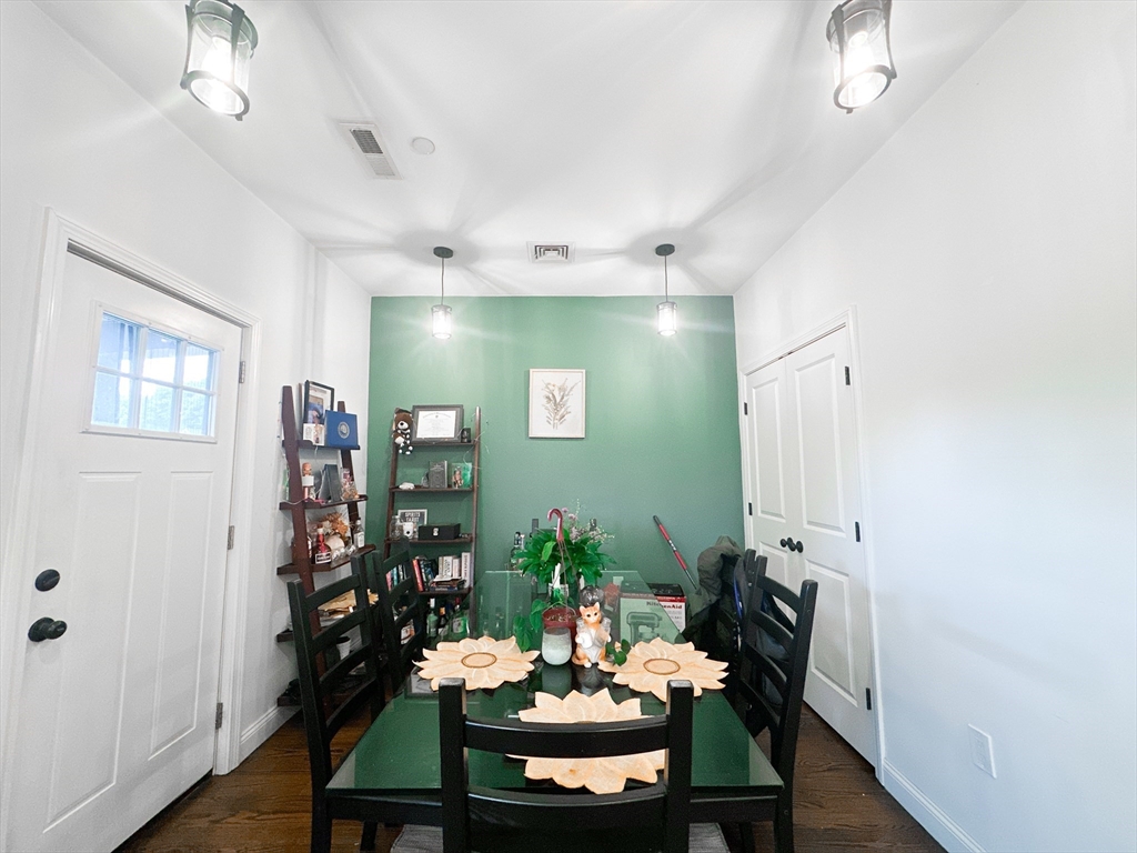 77 Torrey Street, Unit 2 Boston, MA 02124 - Photo 5 of 17