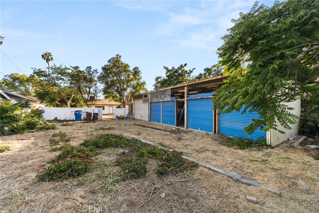 3869 Shamrock Avenue Riverside, CA 92501 - Photo 25 of 34 a house view with a backyard space