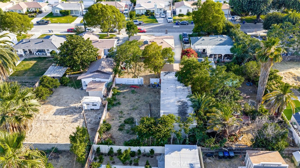 3869 Shamrock Avenue Riverside, CA 92501 - Photo 33 of 34 an aerial view of residential houses with outdoor space