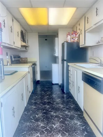 $409,000 | 2841 North Ocean Boulevard, Unit 802, Fort Lauderdale, FL 33308