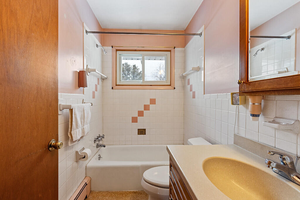 8 Treemount Drive Lewiston, ME 04240 - Photo 54 of 81 48_BP5A0642_DxO_mls