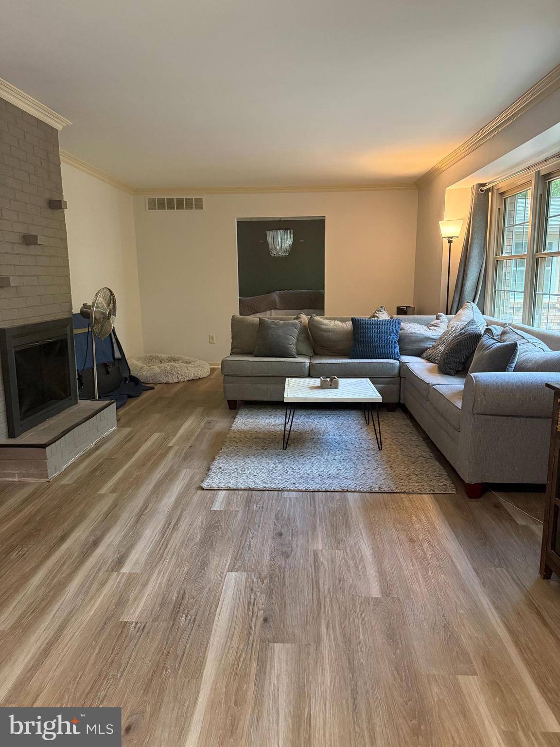 51 Christopher Mill Road Medford, NJ 08055 - Photo 7 of 24 Spacious living room