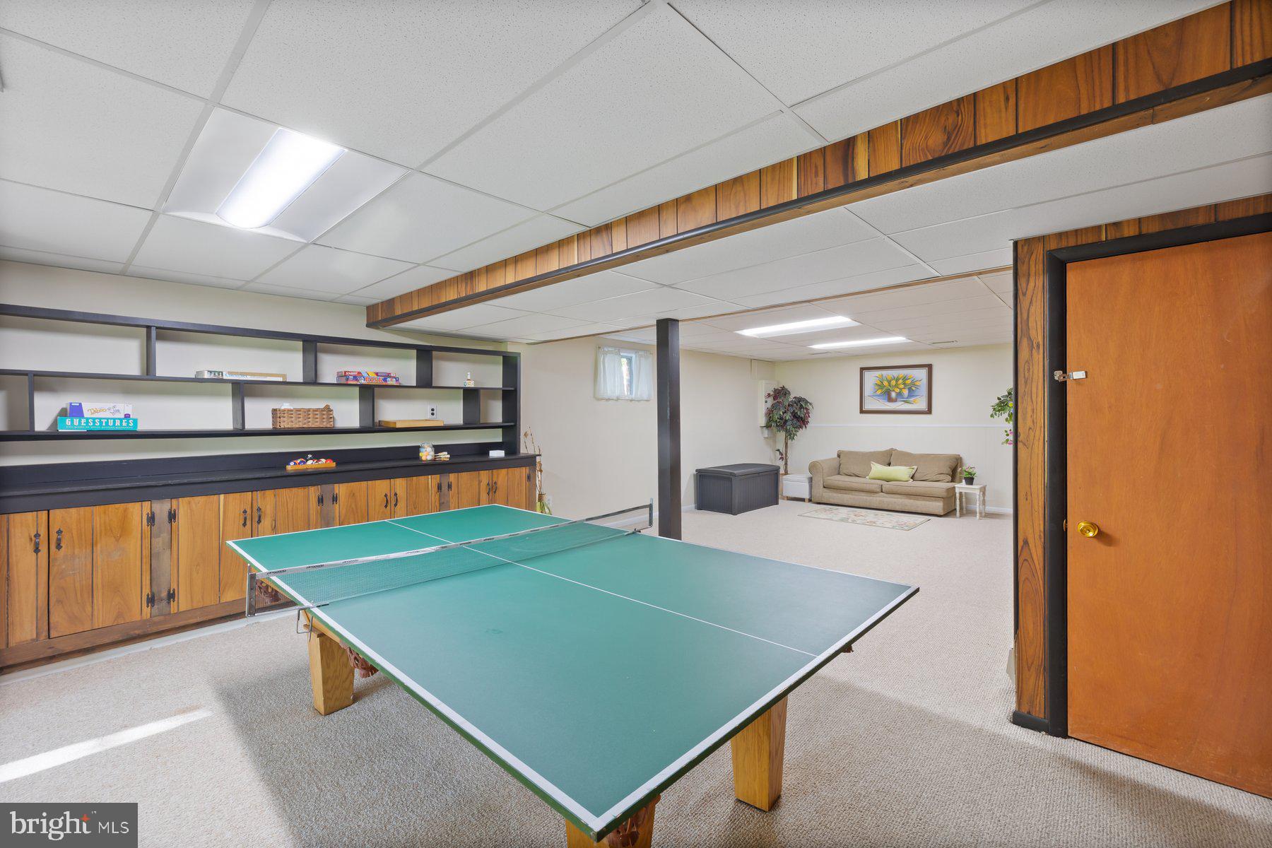 13820 Flint Rock Road Rockville, MD 20853 - Photo 40 of 50 a room with pool table