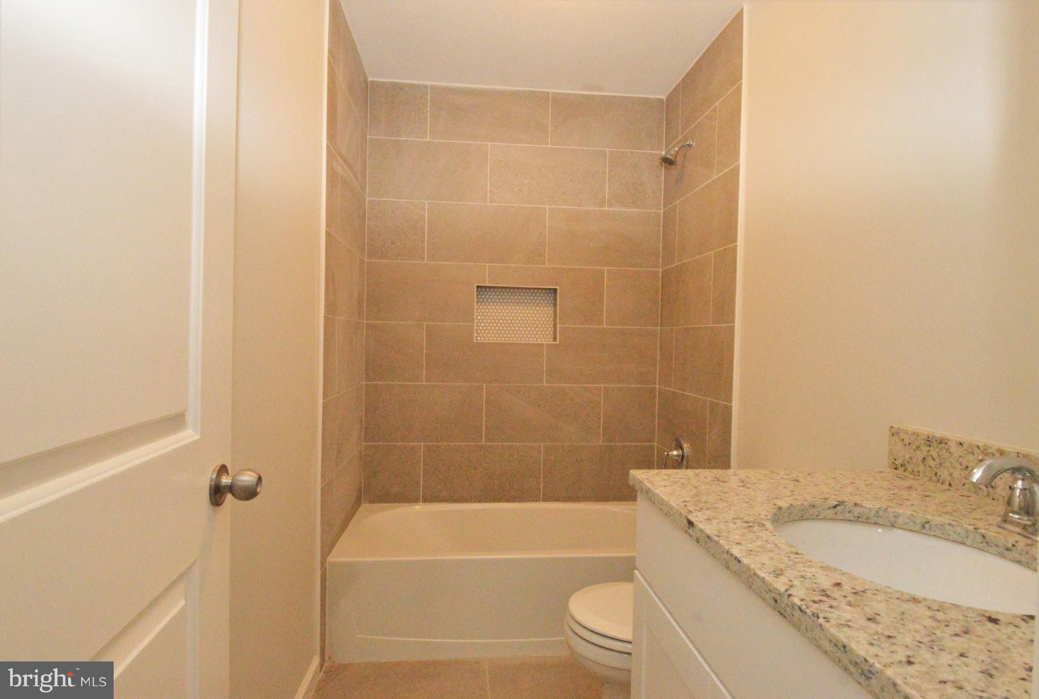 12106 Tarragon Road Reisterstown, MD 21136 - Photo 9 of 25 Ceramic Bath