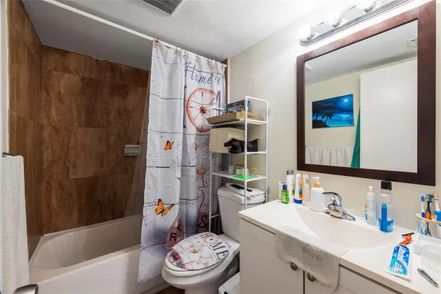 $235,000 | 10710 Royal Palm Boulevard, Unit 22, Coral Springs, FL 33065