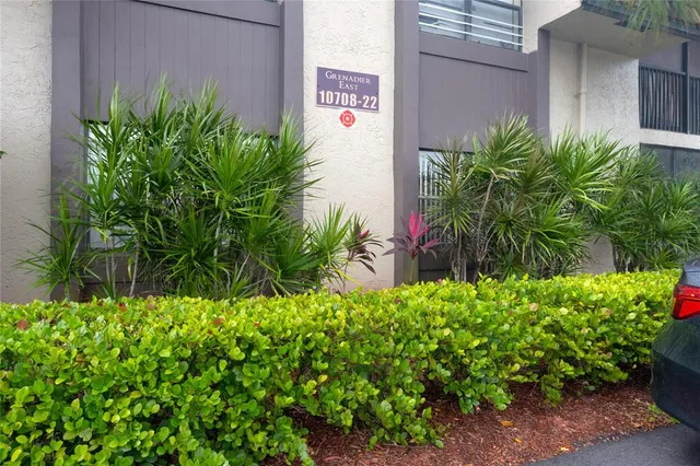 $235,000 | 10710 Royal Palm Boulevard, Unit 22, Coral Springs, FL 33065