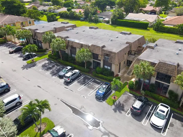 $235,000 | 10710 Royal Palm Boulevard, Unit 22, Coral Springs, FL 33065