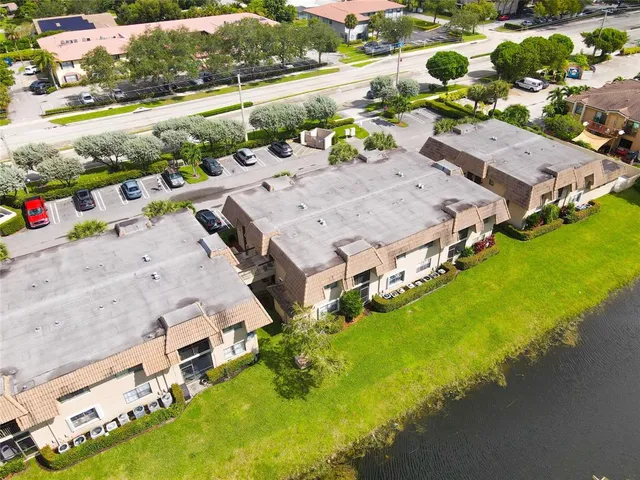 $235,000 | 10710 Royal Palm Boulevard, Unit 22, Coral Springs, FL 33065