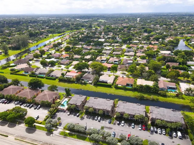 $235,000 | 10710 Royal Palm Boulevard, Unit 22, Coral Springs, FL 33065