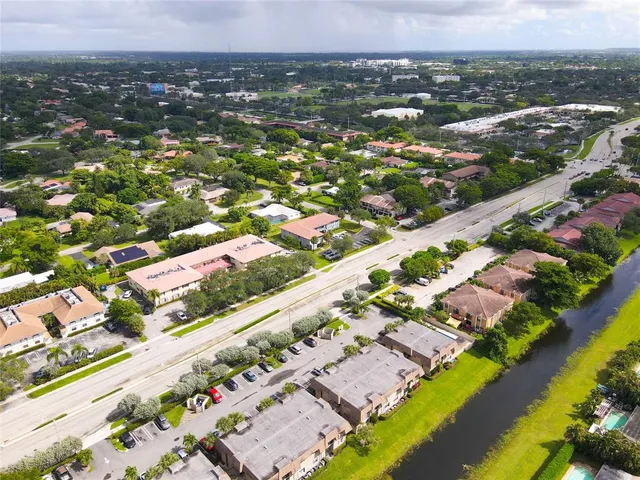 $235,000 | 10710 Royal Palm Boulevard, Unit 22, Coral Springs, FL 33065