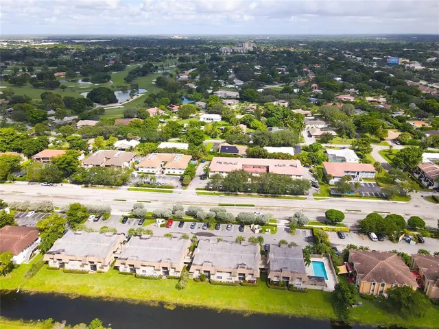 $235,000 | 10710 Royal Palm Boulevard, Unit 22, Coral Springs, FL 33065