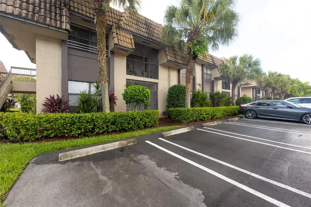 $235,000 | 10710 Royal Palm Boulevard, Unit 22, Coral Springs, FL 33065