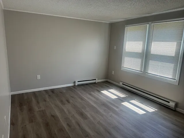 $2,300 | 1219 Pawtucket Boulevard, Unit 75, Lowell, MA 01854