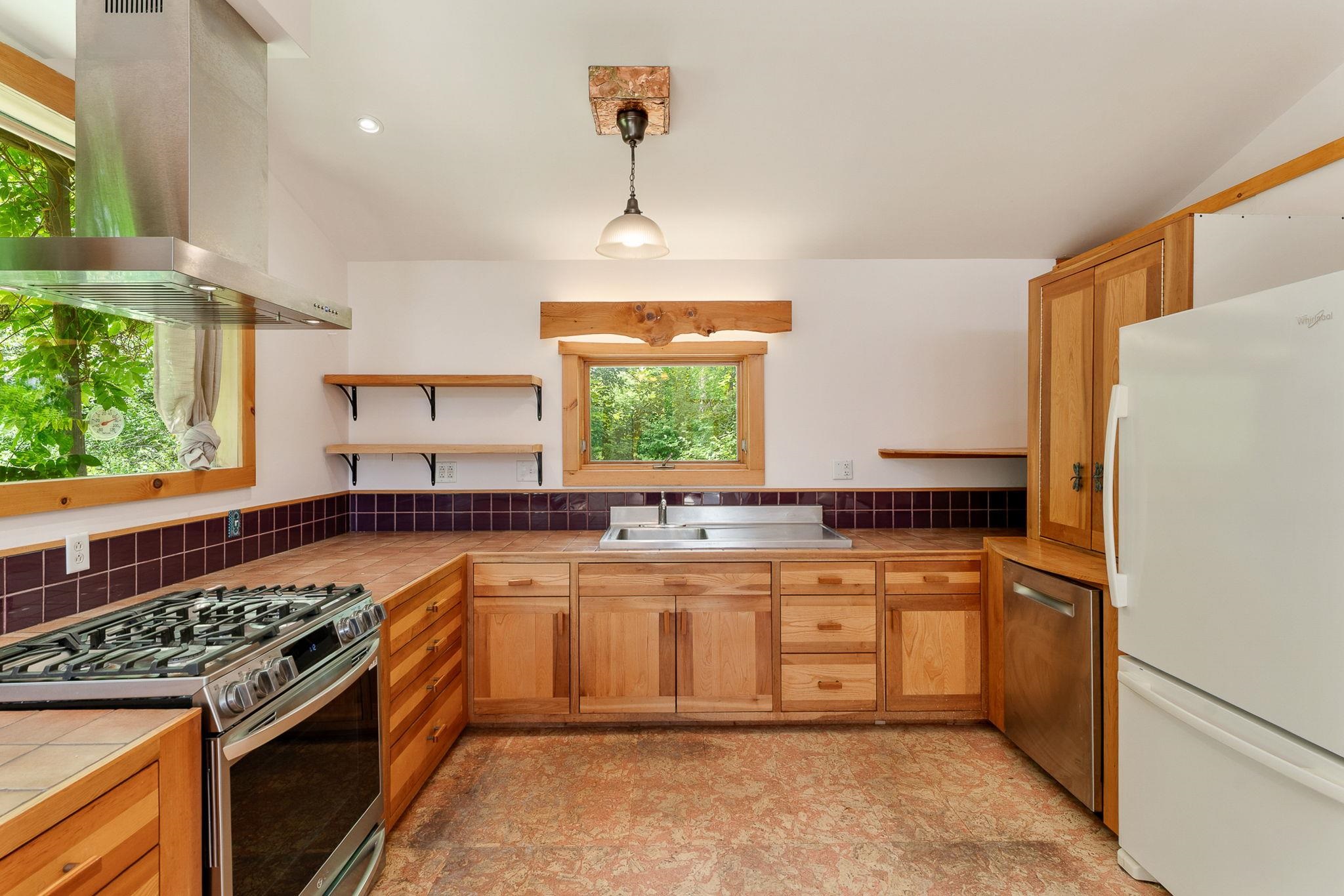614 Gray Road Plainfield, VT 05667 - Photo 13 of 58