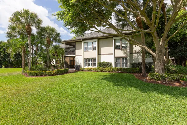 $3,800 | 13254 Polo Club Road, Unit C104, Wellington, FL 33414