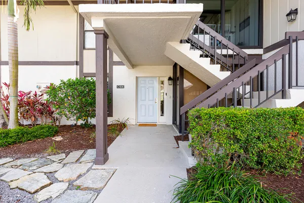 $3,800 | 13254 Polo Club Road, Unit C104, Wellington, FL 33414