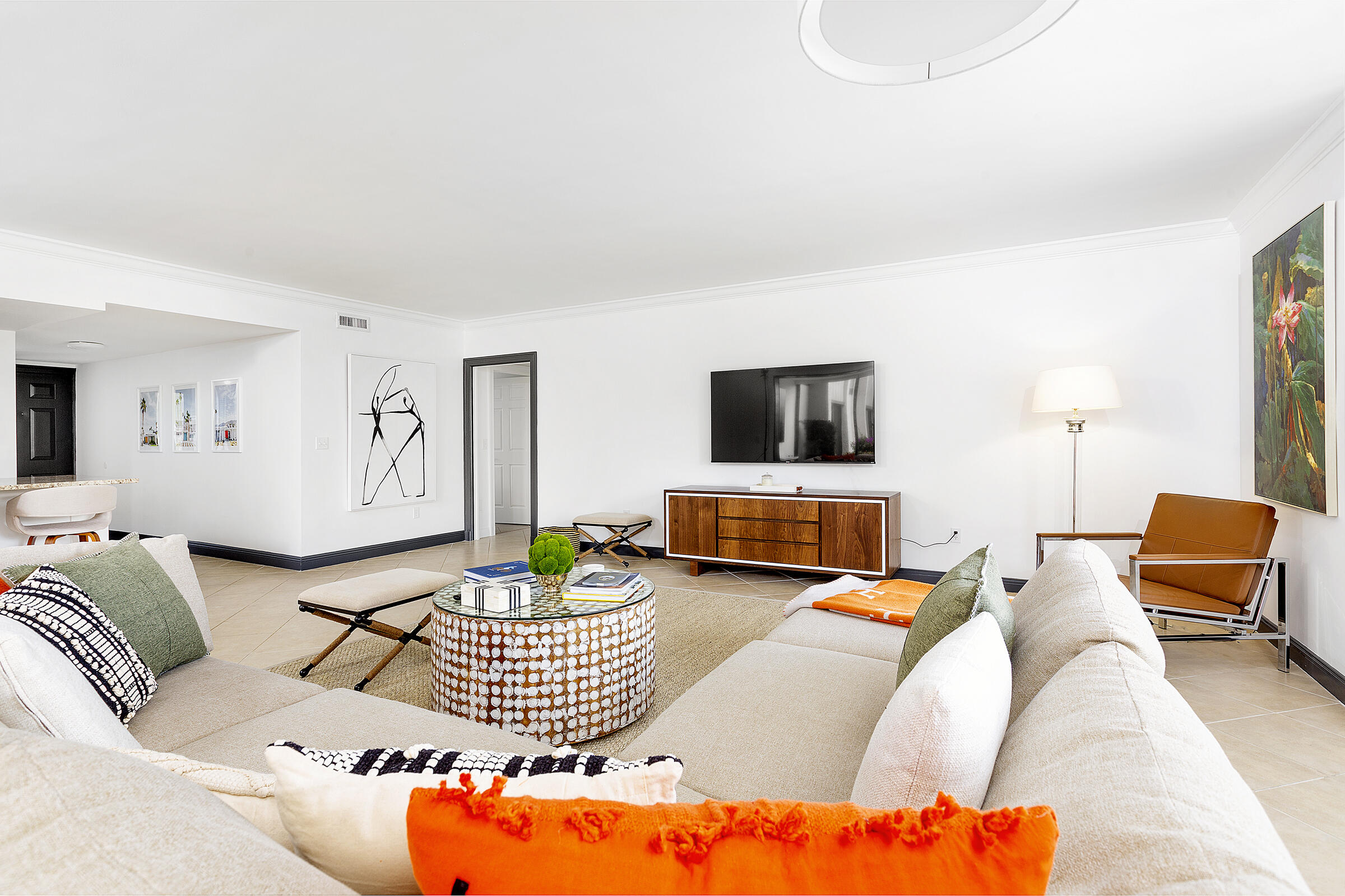 13254 Polo Club Road, Unit C104 Wellington, FL 33414 - Photo 7 of 35 07_Livingroom_2