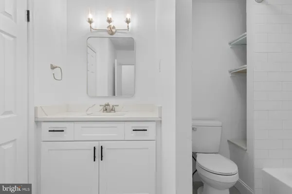 $1,800 | 4930 West Chester Pike, Unit 303, Newtown Square, PA 19073