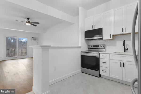 $1,800 | 4930 West Chester Pike, Unit 303, Newtown Square, PA 19073