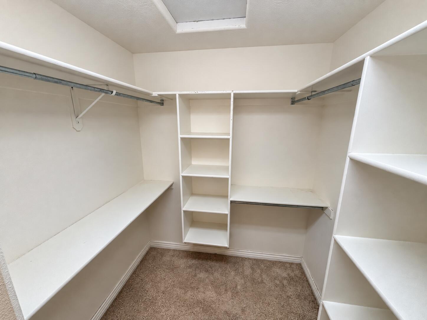 341 South Parkside Circle St. George, UT 84770 - Photo 16 of 29 16 - Primary Closet