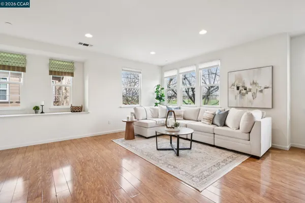 $995,000 | 6759 South Mariposa Lane, Dublin, CA 94568