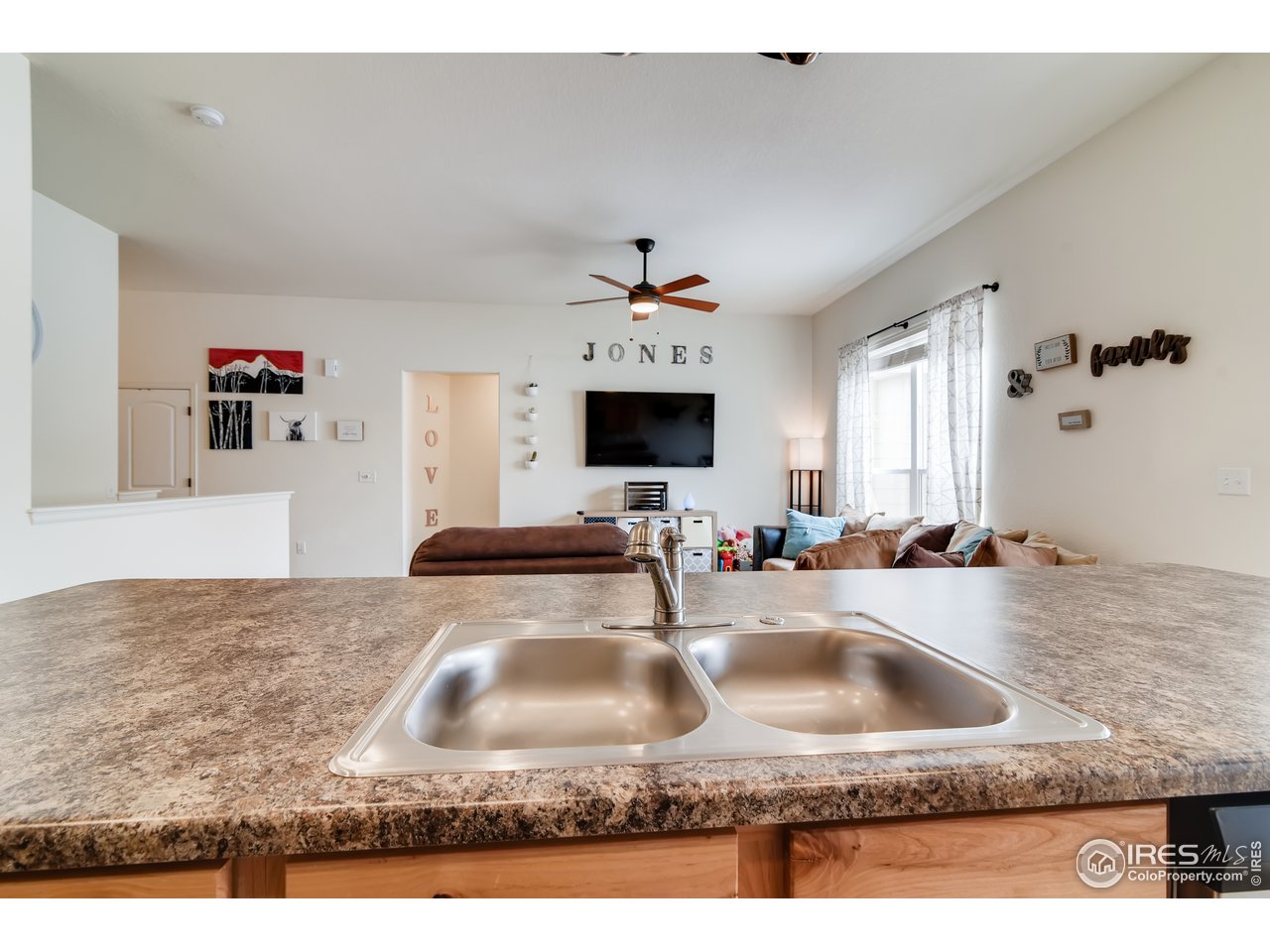 7591 McClellan Road Wellington, CO 80549 - Photo 15 of 40 Kitchen