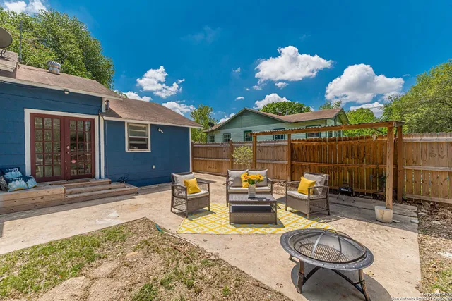 $1,995 | 409 Aero Avenue, Schertz, TX 78154