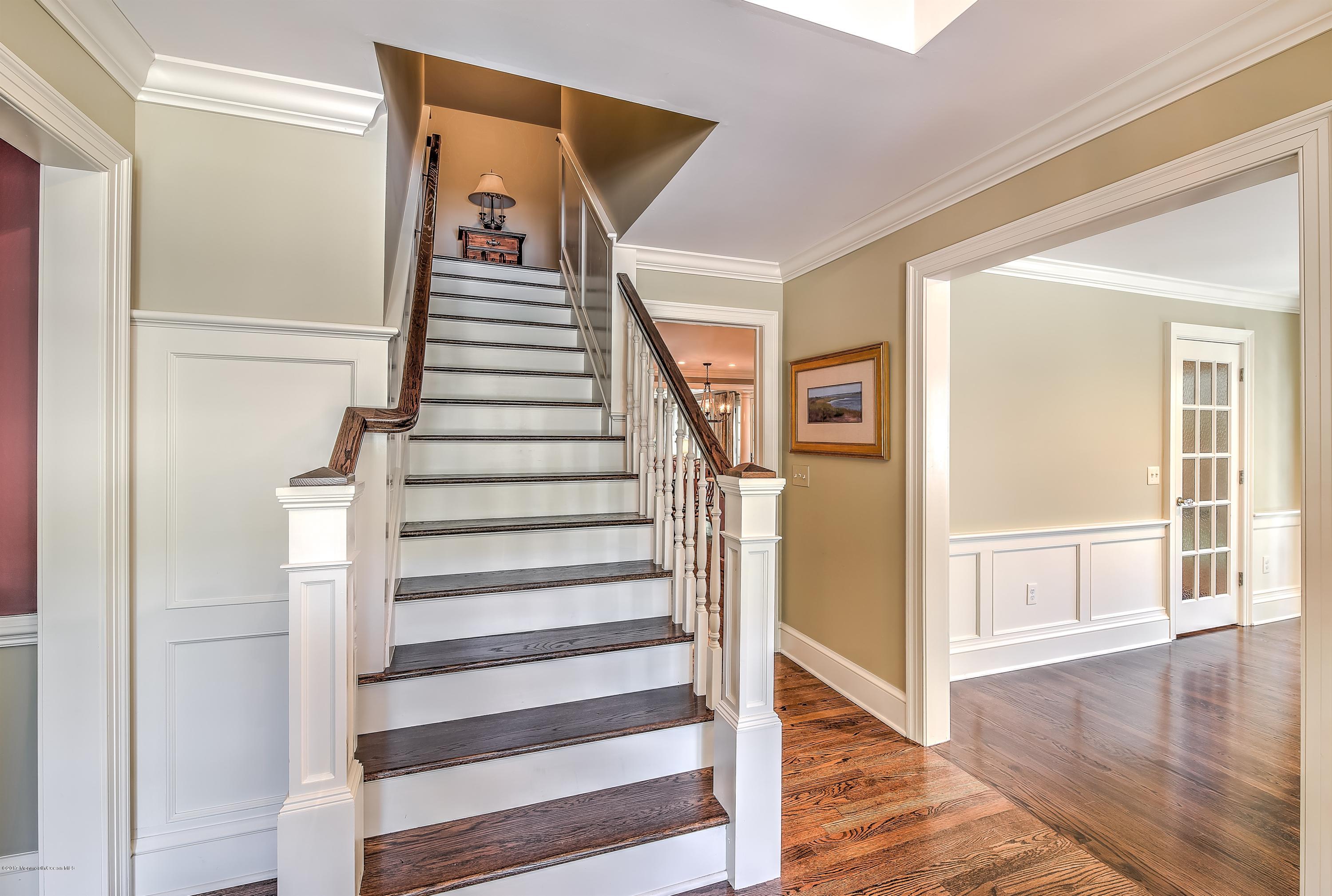 25 Phalanx Road Lincroft, NJ 07738 - Photo 3 of 35 004_FOYER