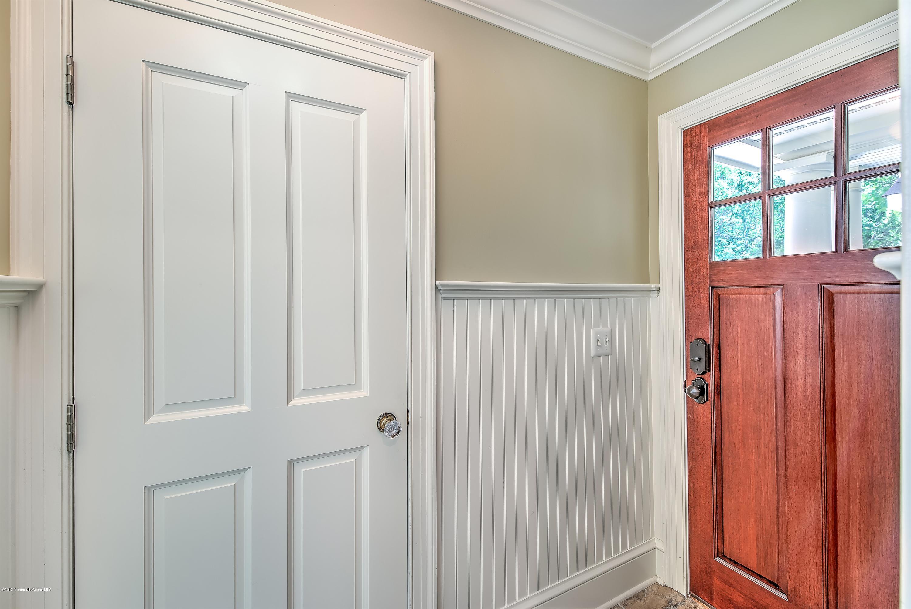25 Phalanx Road Lincroft, NJ 07738 - Photo 21 of 35 029_APARTMENT FOYER