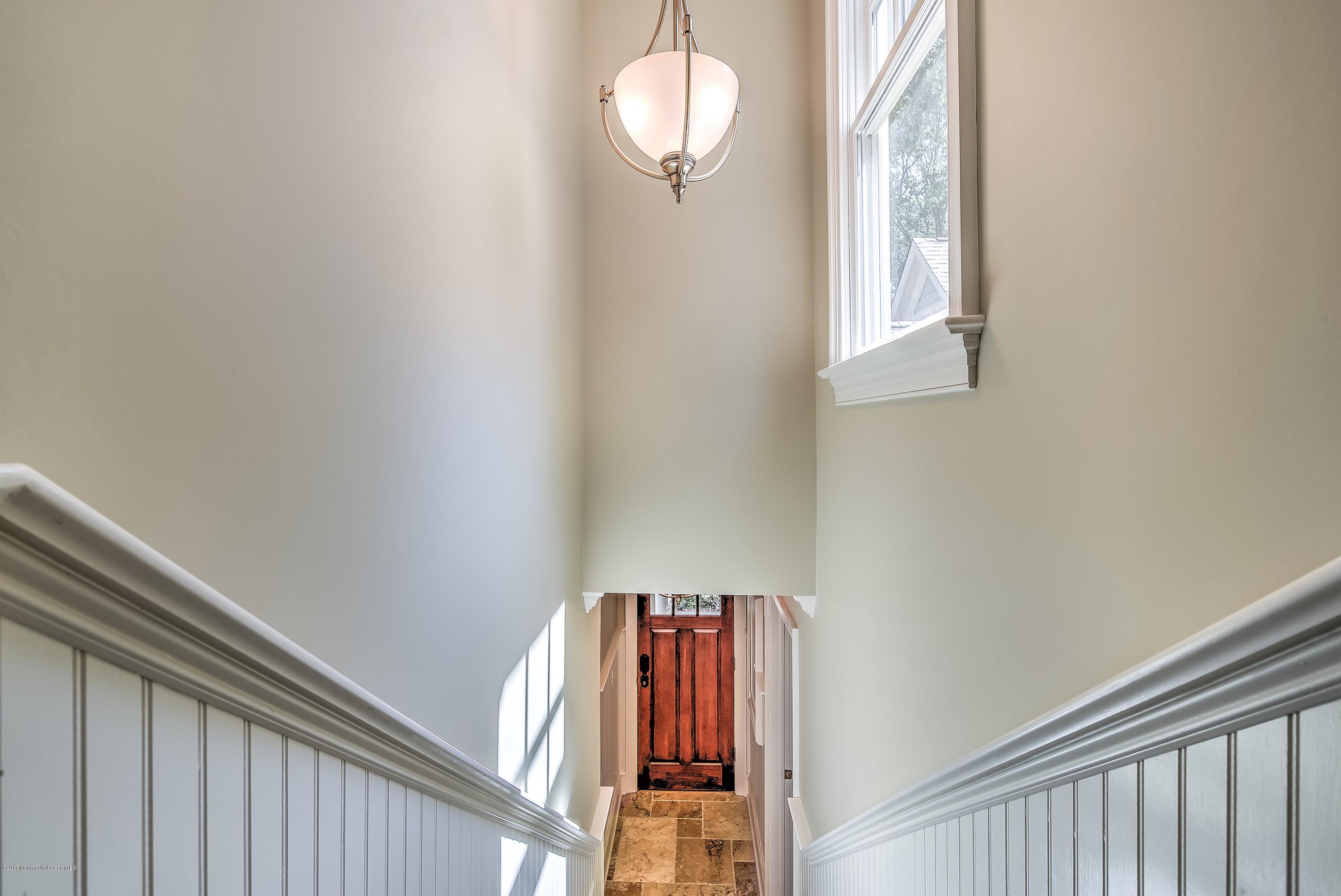25 Phalanx Road Lincroft, NJ 07738 - Photo 22 of 35 030_APARTMENT FOYER