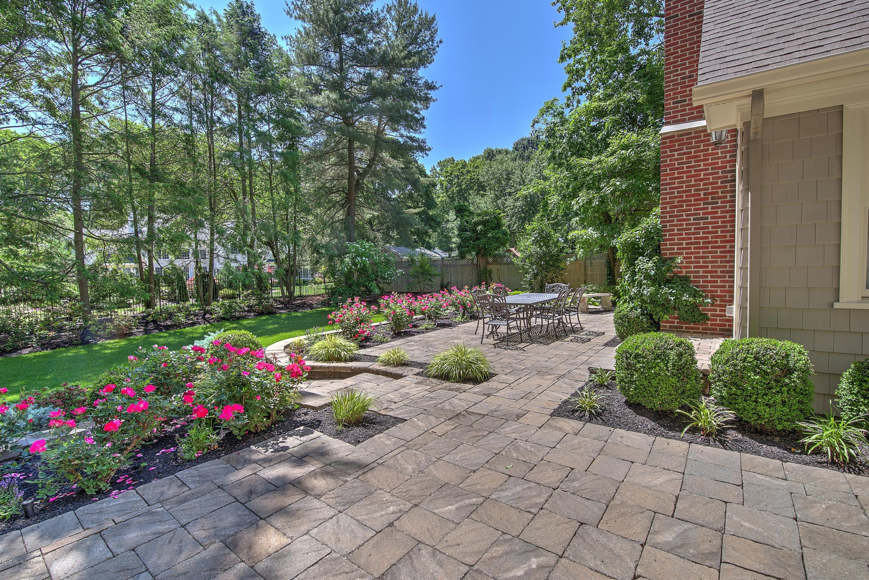 25 Phalanx Road Lincroft, NJ 07738 - Photo 30 of 35 040_PATIO