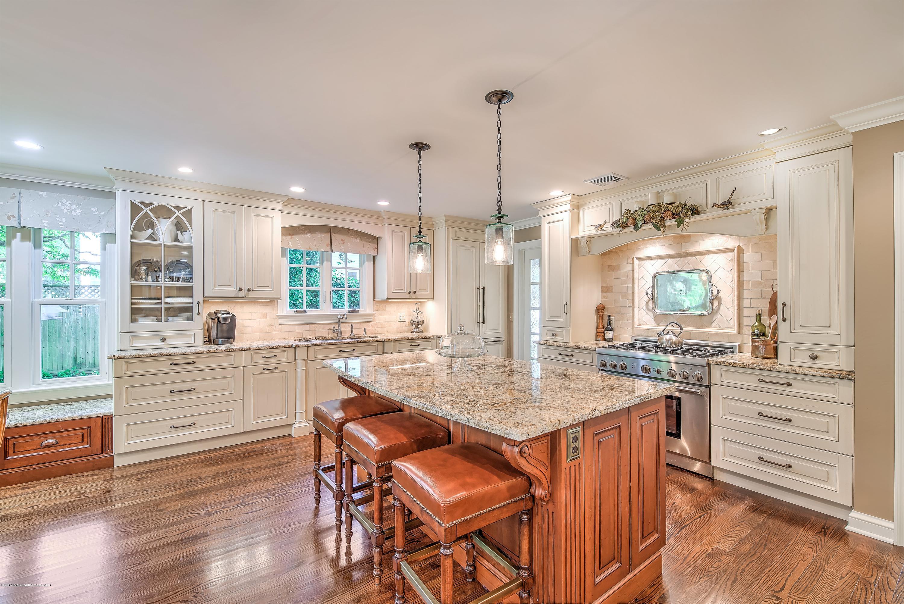 25 Phalanx Road Lincroft, NJ 07738 - Photo 4 of 35 013_KITCHEN