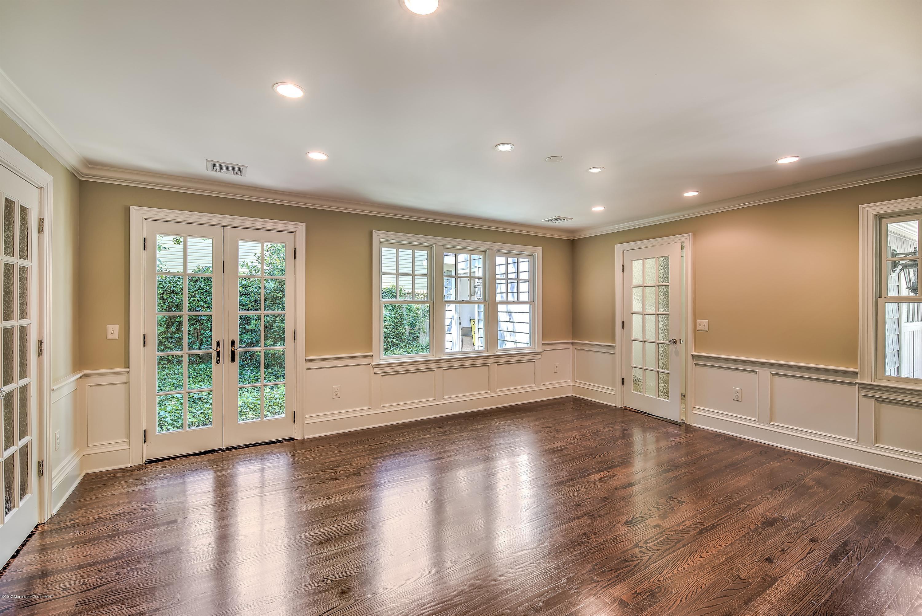 25 Phalanx Road Lincroft, NJ 07738 - Photo 7 of 35 010_DINING ROOM