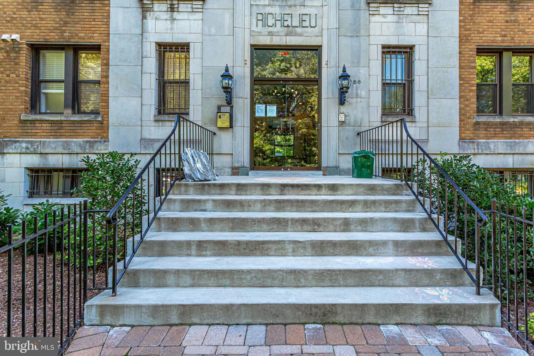 1750 Harvard Street Northwest, Unit 2D Washington, DC 20009 - Photo 8 of 28