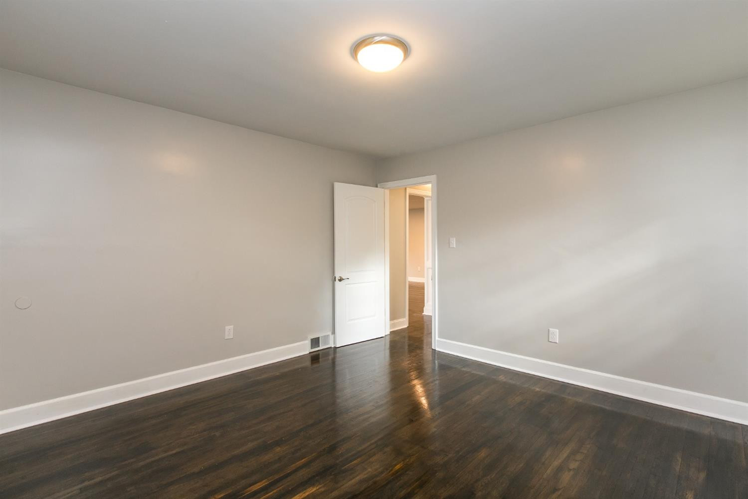 2308 Harrodsburg Road Lexington, KY 40503 - Photo 27 of 66 Photo 27