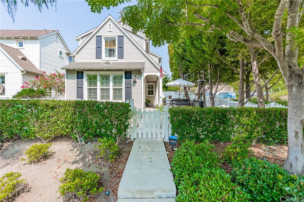 10 Evergreen Road Ladera Ranch, CA 92694 - Photo 1 of 1 front view of a house with a yard
