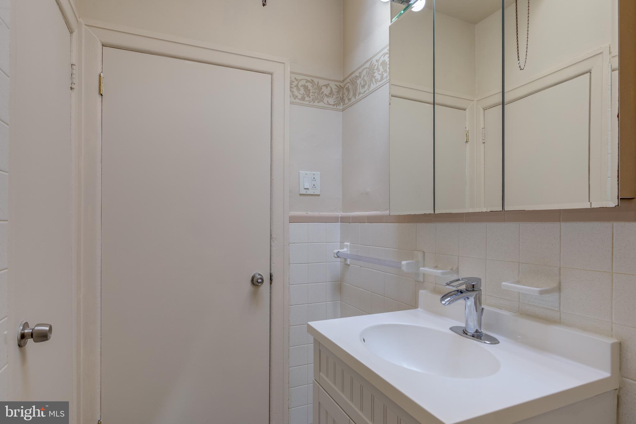 705 Atwood Road Philadelphia, PA 19151 - Photo 15 of 25 hall bathroom