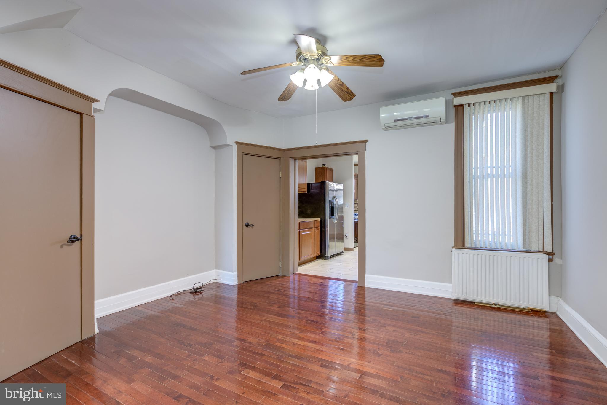 705 Atwood Road Philadelphia, PA 19151 - Photo 6 of 25 dining room
