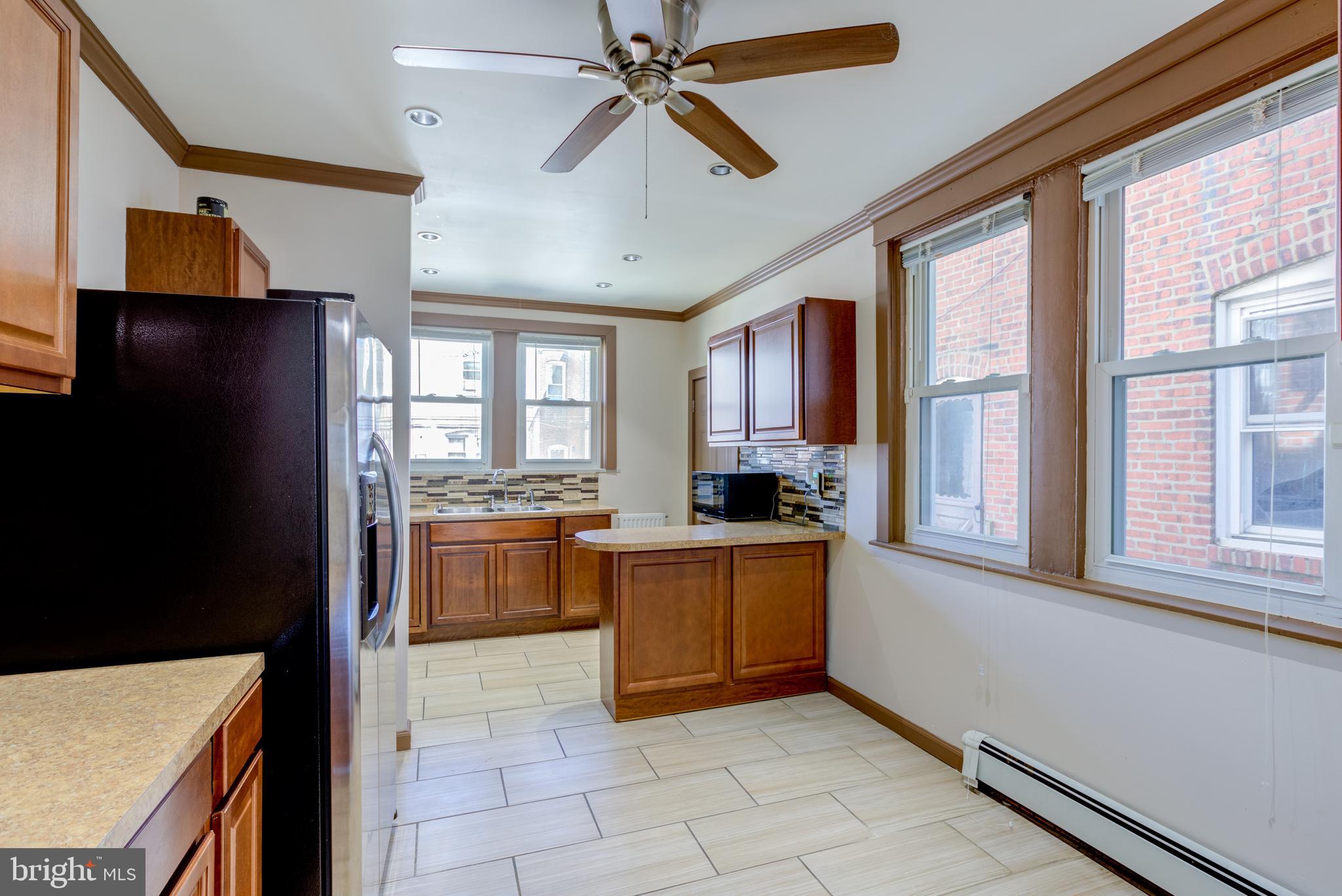705 Atwood Road Philadelphia, PA 19151 - Photo 7 of 25 kitchen