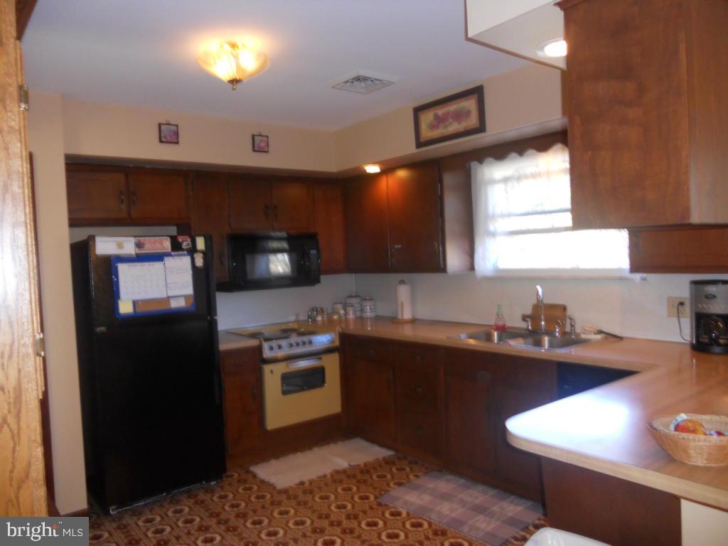 687 Prospect Road Manheim, PA 17545 - Photo 4 of 16 Gallery Image 4