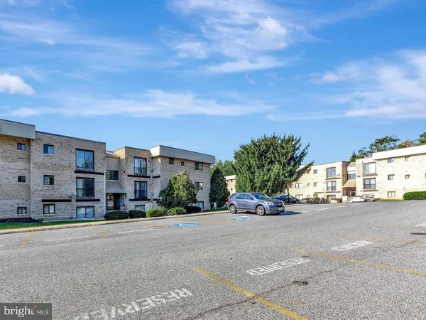 $160,000 | 3924 Rolling Rd., Unit B10, Baltimore, MD 21208