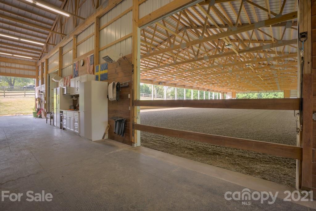 2667 Bill Collins Road Tryon, NC 28782 - Photo 10 of 48 a view of a building