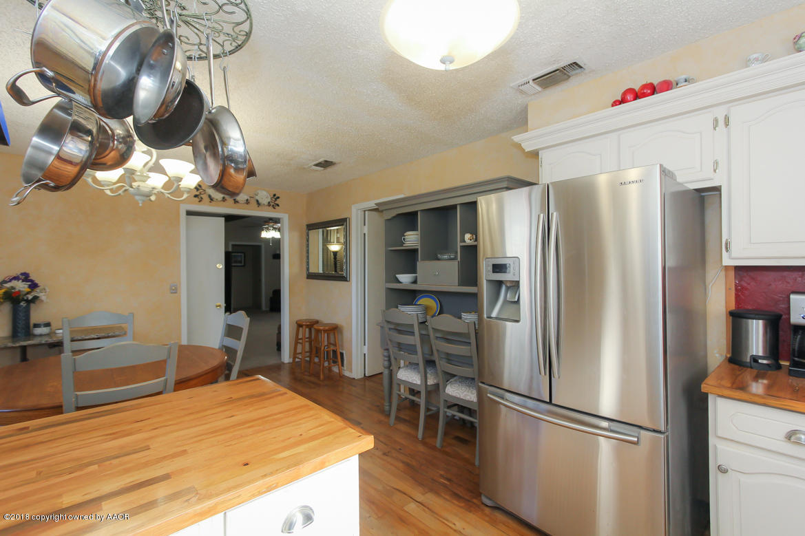 6307 Bayswater Road Amarillo, TX 79109 - Photo 11 of 39 KITCHEN VIEW 3