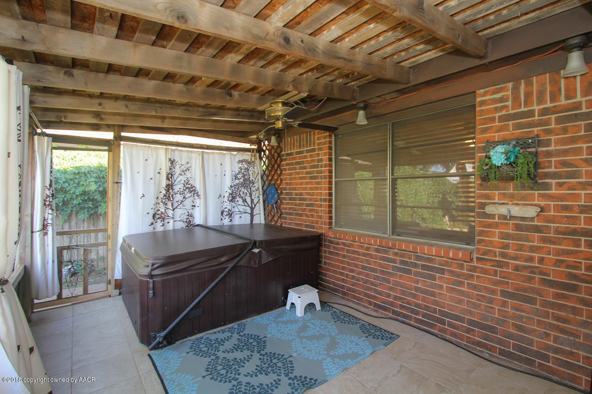 6307 Bayswater Road Amarillo, TX 79109 - Photo 33 of 39 BACK PORCH