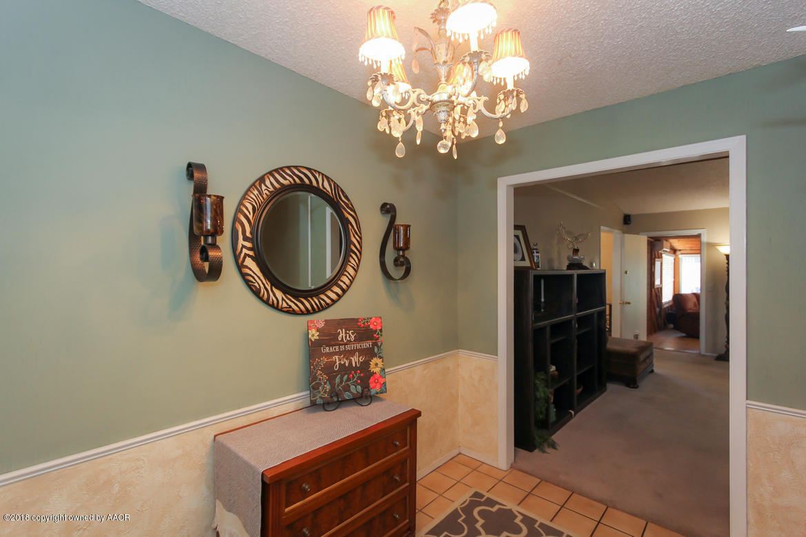 6307 Bayswater Road Amarillo, TX 79109 - Photo 6 of 39 ENTRY VIEW 3