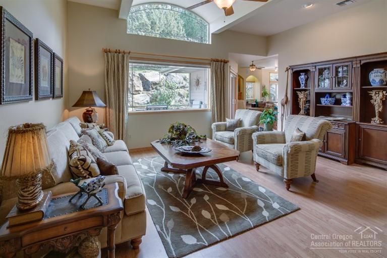 2277 Northwest Putnam Road Bend, OR 97703 - Photo 8 of 25 Additional Photo