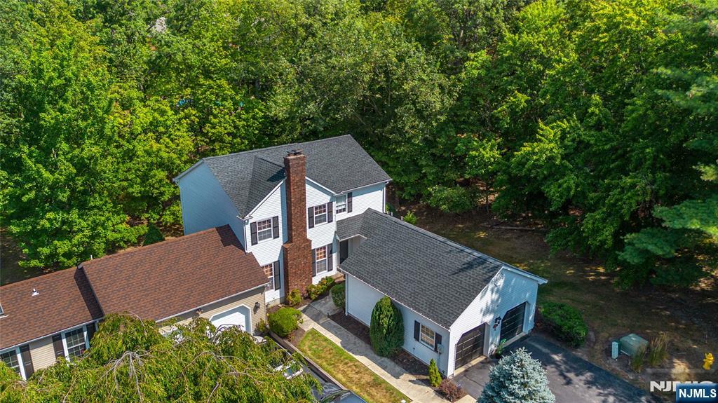 8 Tomahawk Drive Wayne, NJ 07470 - Photo 31 of 35 an aerial view of a house