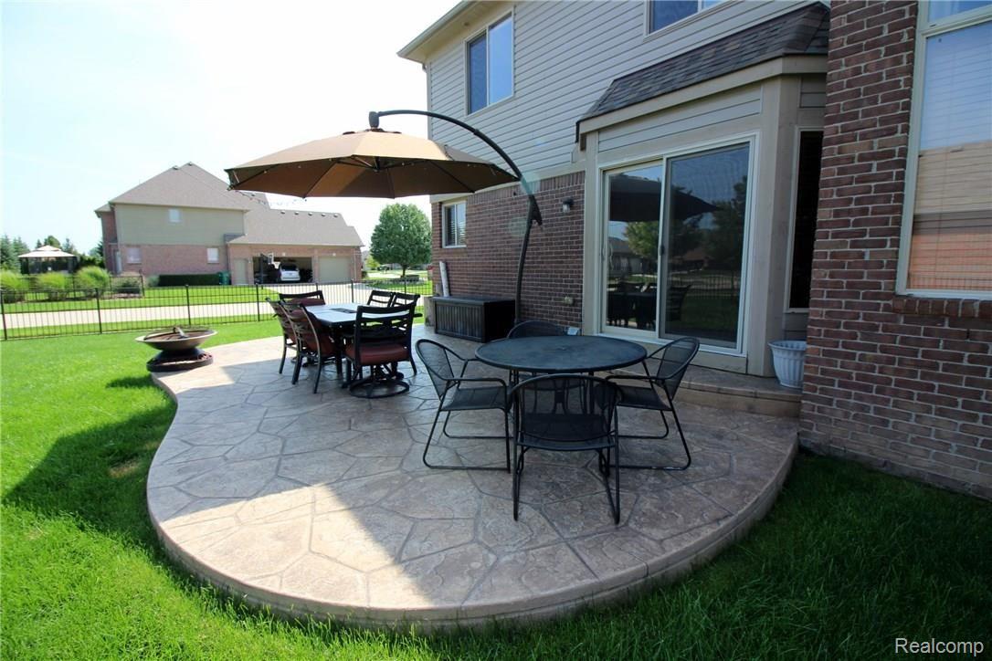 21265 Raintree Drive Macomb, MI 48044 - Photo 31 of 31 IMG_8292.JPG